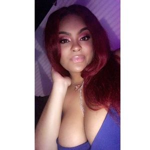 Meet your Posher, Angelica